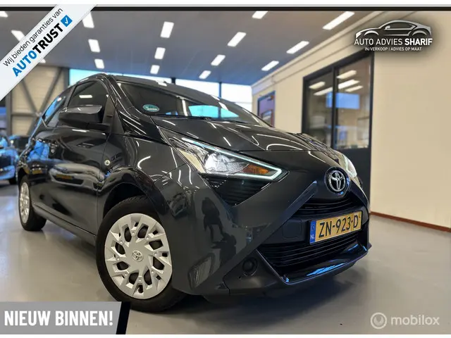 Toyota Aygo 1.0 VVT-i x-joy Camera|Bluetooth|PDC|CarPlay|NAP