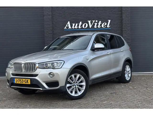 BMW X3 xDrive28i Executive | Head-Up | Trekhaak | Memory | Leder | Stoelverwarming | PDC A | Elektri...