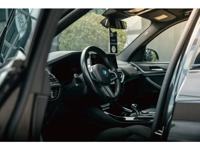 BMW X3 xDrive30e High Exec. | Pan-dak | Head-up | Nw model! | M-styling |