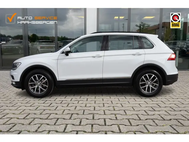 Volkswagen Tiguan 1.4 TSI Connected Series | Trekhaak | Camera | 17 Inch |