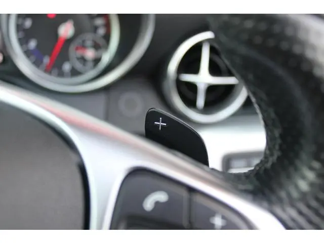 Mercedes-Benz SLC