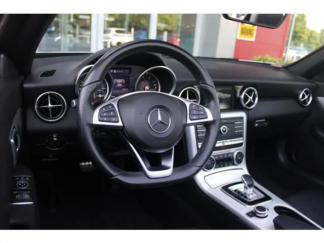 Mercedes-Benz SLC