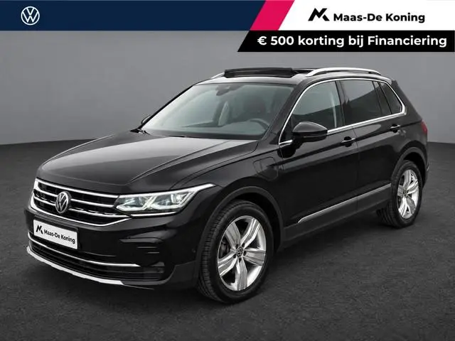 Volkswagen Tiguan 1.4TSIeHybrid 180kW/245PK Elegance DSG · Panoramadak · Trekhaak · 360°Camera + Par...