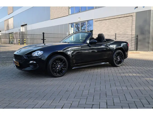 Fiat 124 Spider