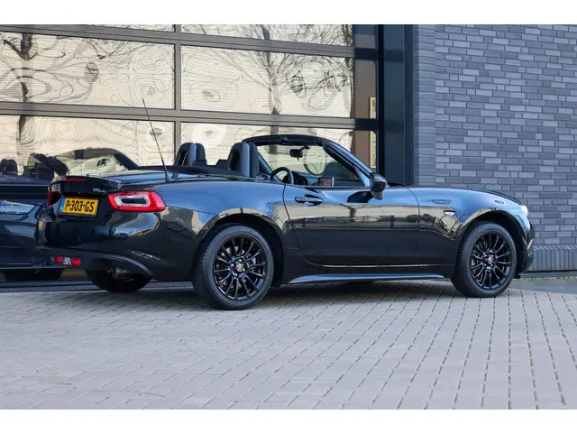 Fiat 124 Spider