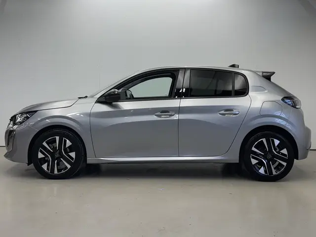 Peugeot 208 Hybrid 100 e-DCS6 Allure | NL Auto | Cruise Adaptief | Navi | Camera | Rijklaarprijs
