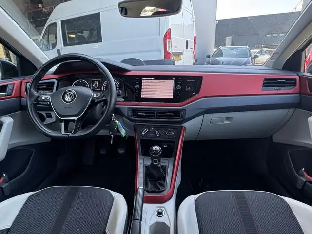 Volkswagen Polo 1.0 TSI Beats ✅ Carplay ✅ Camera ✅ Adapt. Cruise ✅