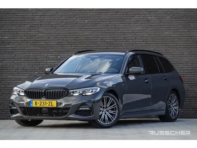 BMW 3-serie Touring 320d 190Pk Aut. | High Executive | M-sport | 360° Camera | Trekhaak | 18'' | Dra...