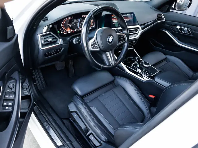 BMW 3-serie Touring 318i Business Edition M-Sport 2e eig. & Keurig-Onderh. BOVAG Garantie. NL-Auto