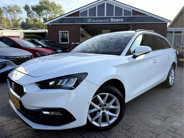 SEAT Leon Sportstourer 1.0 TSI Style Business Intense Camera, Trekhaak, Virt.Dash