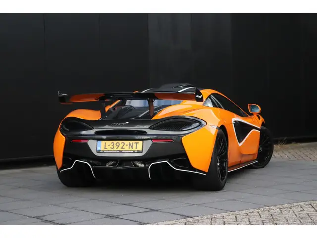 McLaren 620R