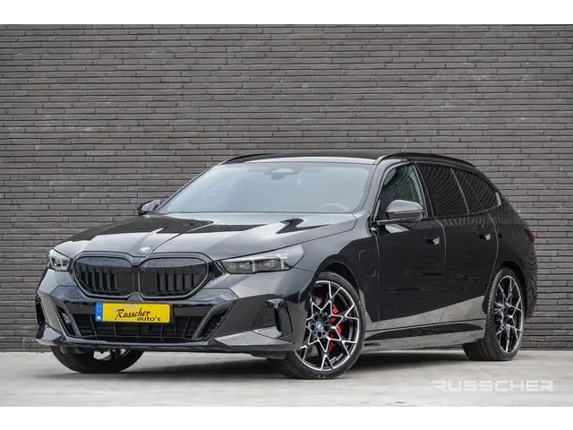 BMW 5-serie Touring 550E 490Pk Aut. | Plug in Hybride | X-Drive | Shadowline | M-Sport | Head Up Dis...