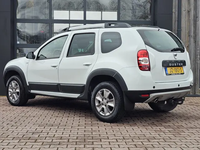 Dacia Duster 1.2 TCe 4x2 Lauréate | Airco | Cruise | Trekhaak | All-seasons | PDC |