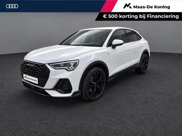 Audi Q3 Sportback 45 TFSIe/245PK S Edition · Camera· Trekhaak · Stoelverwarming · Leder/Alcantara