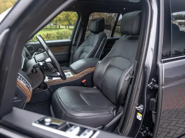 Land Rover Range Rover 5.0 V8 SC P525 Autobiography | Volleder | Panoramadak | Black pack | Meridian...