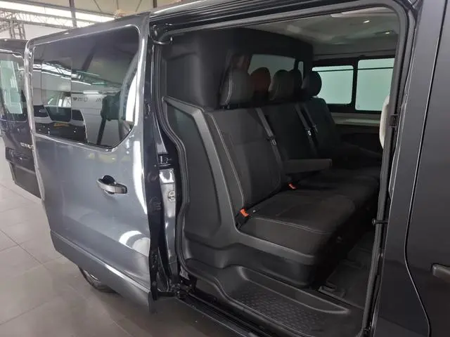 Renault Trafic  2.0 dCi 150pk L2 H1 DC Automaat BPM Vrij (Wordt verwacht)