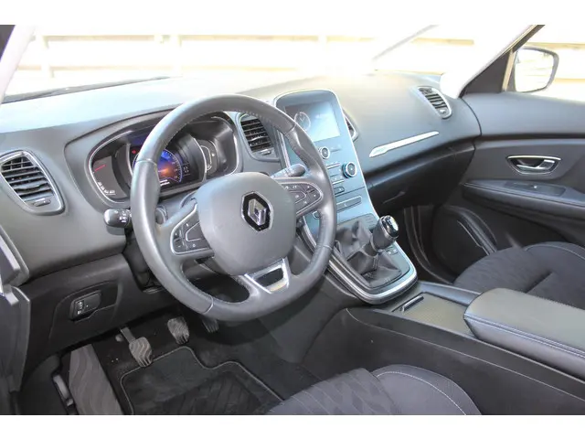 Renault Scénic 1.3 TCe 140 Limited Navi,PDC,Trekhaak,ECC