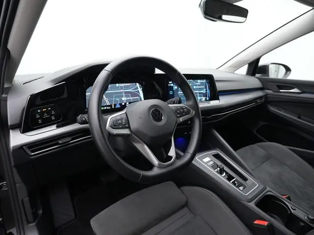 Volkswagen Golf 1.4 eHybrid 204 pk Style | Geheugen-/massagestoel | Stuur-/stoelverwarming | Achteru...