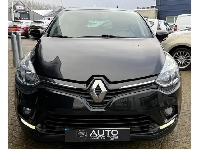 Renault Clio 0.9 TCe Limited | ZEER NETTE STAAT | Volledige Onderhoudshistorie | 2025 Grote Beurt gehad |Trekhaak | Parkeersensoren | Airco | Navigatie | Cruise Control | DAB+ | 2 Sleutels | Armsteun |