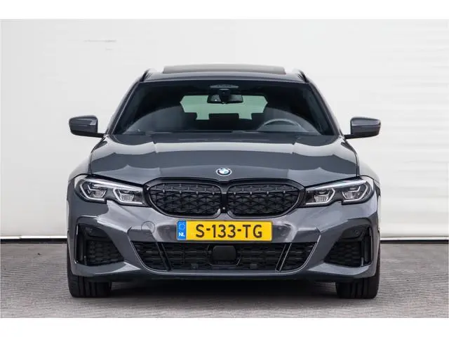 BMW 3-serie Touring M340i xDrive High Executive Pano, Head-up, Leder, Trekhaak, Laserlight