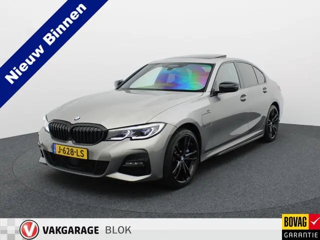 BMW 3-serie 330e High Executive | Schuif/Kanteldak | Head up | Laser Led | Memory | Harman Kardon |...
