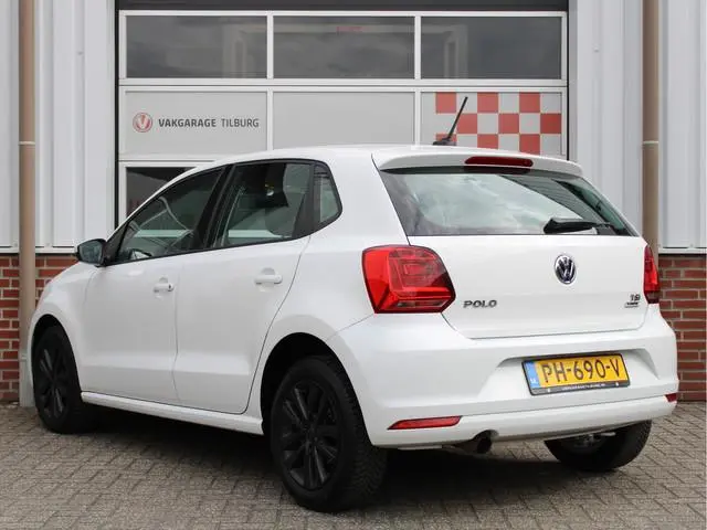 Volkswagen Polo 1.2 TSI 90PK Comfortline /NAVI/Cruise control/Carplay/Bluetooth/15'LM/Armsteun/CV/IS...