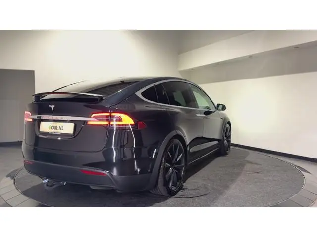 Tesla Model X 75D Base | Trekhaak | Keyless | Luxe Leder interieur |