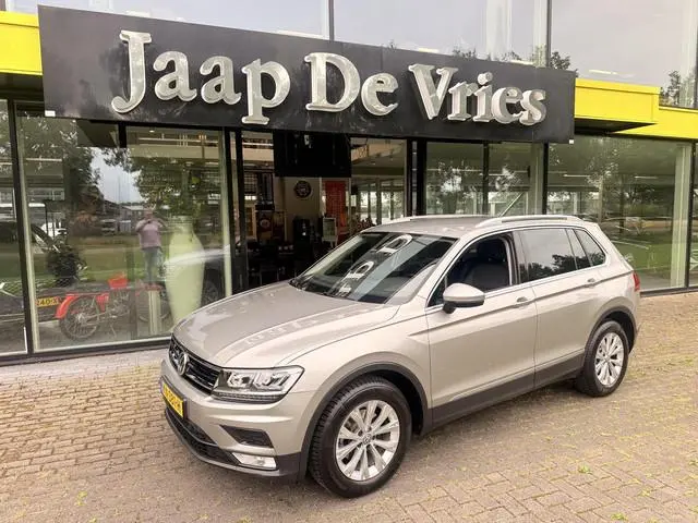 Volkswagen Tiguan 1.4 TSI Connected Series