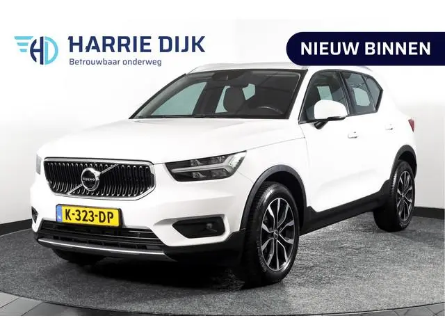 Volvo XC40 1.5 T3 Business Pro 164 PK | Elek. Trekhaak | Dig. Cockpit | Adapt. Cruise | PDC | NAV +...