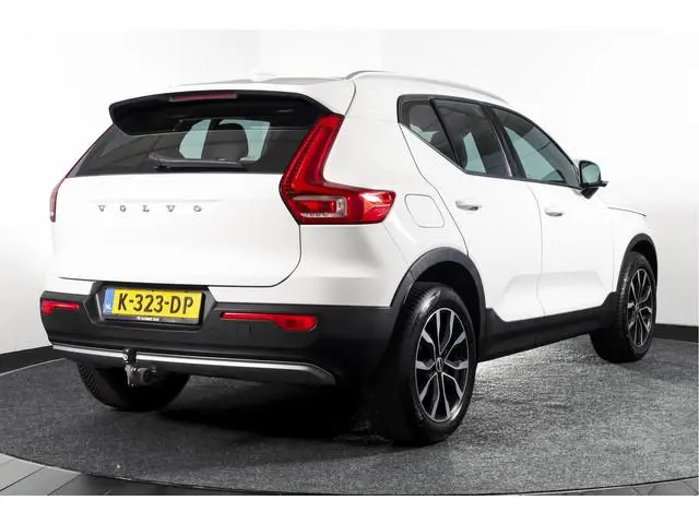 Volvo XC40 1.5 T3 Business Pro 164 PK | Elek. Trekhaak | Dig. Cockpit | Adapt. Cruise | PDC | NAV +...