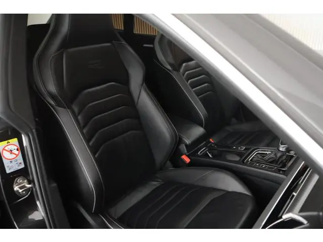 Volkswagen Arteon Shooting Brake 1.4 TSI 245pk eHybrid R-Line Business+ Trekhaak 360Camera Leder Pan...