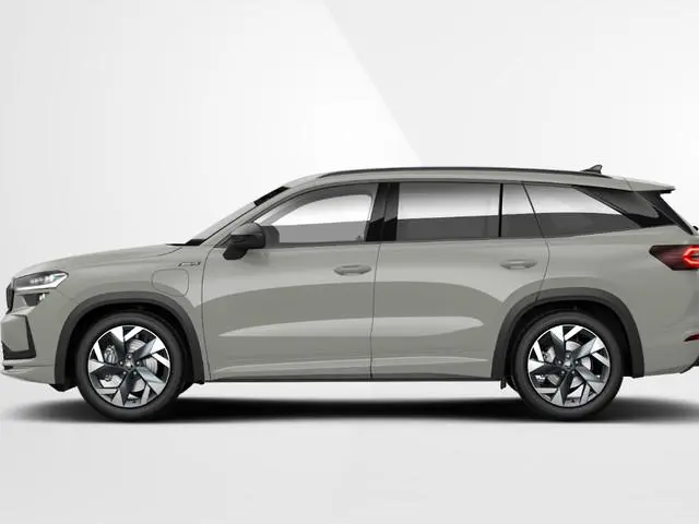 Škoda Kodiaq Sportline Business 1.5 TSI PHEV 150 kW / 204 PK | Steel Grey | 19'' tirsuli aero velgen...