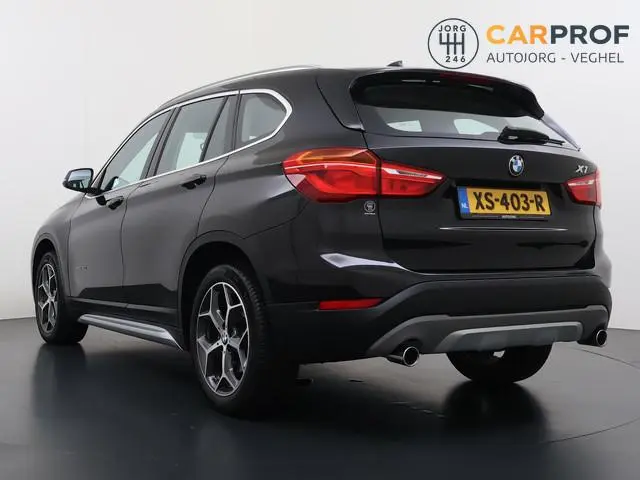 BMW X1 sDrive20d High Executive Navigatie | Leder interieur | LMV