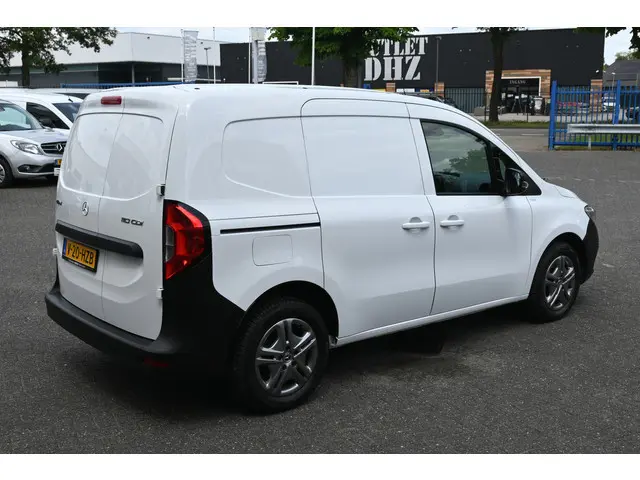 Mercedes-Benz Citan 110 CDI L1 Pro 3 Zitplaatsen, MBUX, Stoelverwarming