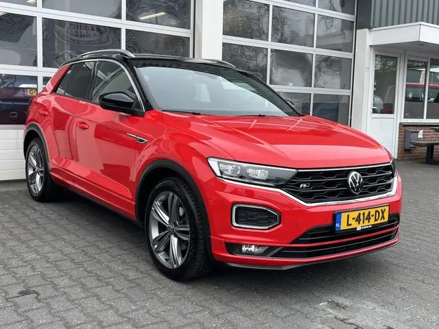 Volkswagen T-Roc 1.5 TSI Sport Business R-line Digitaal display Stoelverwarming Electrische achterkl...