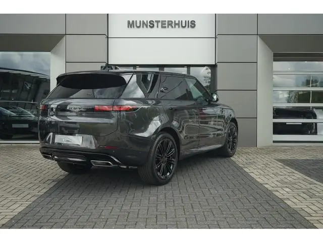 Land Rover Range Rover Sport 3.0 P460e Momentum Edition PHEV | Elektrische trekhaak | Voorstoelen ve...