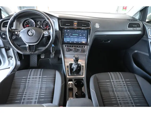 Volkswagen Golf 1.2 TSI Clima Cruise Control Navigatie Stoelverwarming Goed Onderhouden! Inruil Moge...