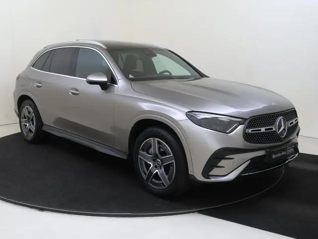 Mercedes-Benz GLC-klasse 300e 4MATIC AMG Line Premium/ AIRMATIC/ Achterasbesturing/ Memory/ Panorama...