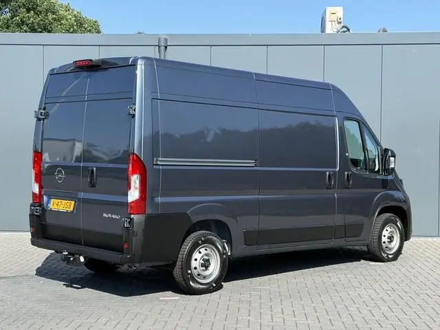 Opel Movano