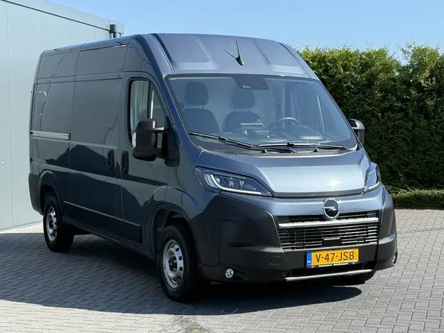 Opel Movano