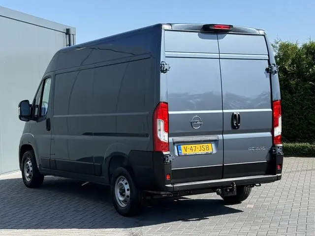 Opel Movano