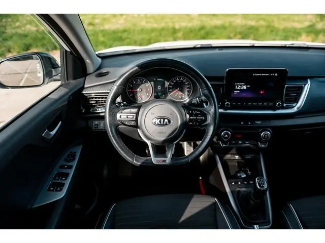 Kia Stonic 1.0 T-GDi 120PK MHEV GT-Line | TREKHAAK | CAMERA | DAB | NAVI | ALL SEASON BANDEN