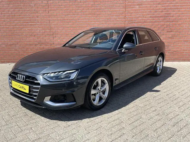 Audi A4 Avant 40 TFSI 204pk Pro Line Navigatie Apple CarPlay Android Auto Parkeerhulp  Adaptive Crui...