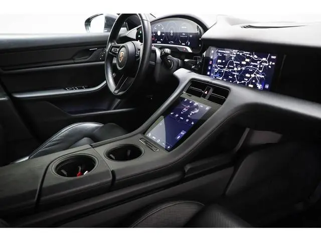 Porsche Taycan Cross Turismo 4 93 kWh | HEAD UP | BOSE | STUURVERWARMING | STOELVENTILATIE | DAB | A...