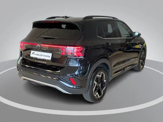 Volkswagen T-Cross 1.5TSI/150PK R-Line DSG · Trekhaak · Navigatie · Apple/Android Car Play · Camera...