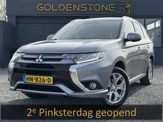 Mitsubishi Outlander 2.0 PHEV Business Edition 2e Eigenaar,Navi,Camera,Trekhaak,Keyless,Halfleder-Al...