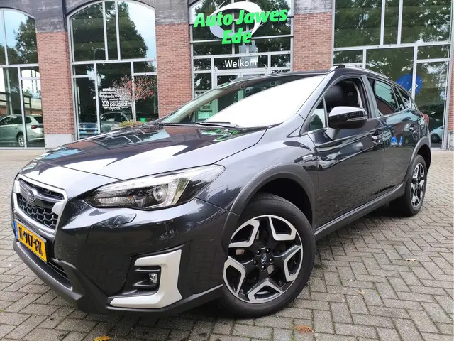 Subaru XV 2.0i e-BOXER Premium Schuif-/Kanteldak - Leder - Achteruitrijcamera - Adaptieve Cr.control...
