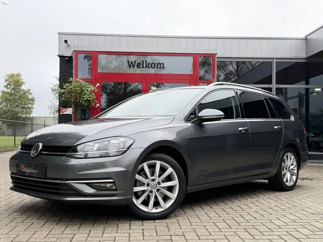 Volkswagen Golf Variant 1.5 TSI 150PK AUT. *!* HIGHLINE *!* NAVI/ CARPLAY/ RADAR/ VIRTUAL/ TREKHAAK...