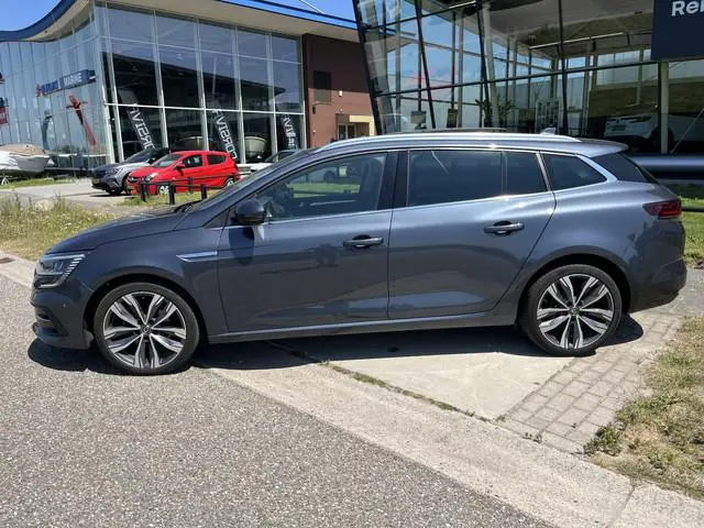 Renault Mégane Estate 1.3 TCe Intens 140PK / Automaat /  Camera / Open dak / Stoelverw.+Stuurverw....