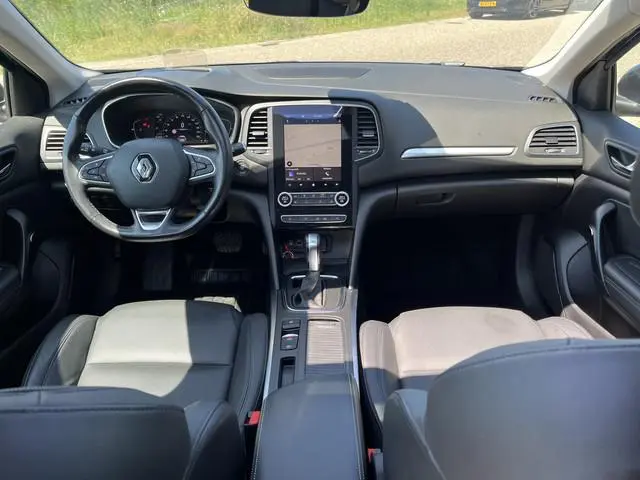 Renault Mégane Estate 1.3 TCe Intens 140PK / Automaat /  Camera / Open dak / Stoelverw.+Stuurverw....